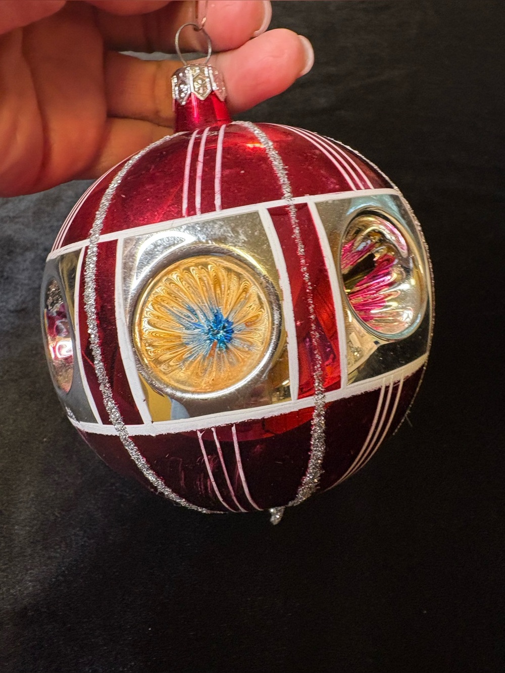 Vintage Red and Gold Glass Holiday Ornament - Unbranded - Picture 2 of 6